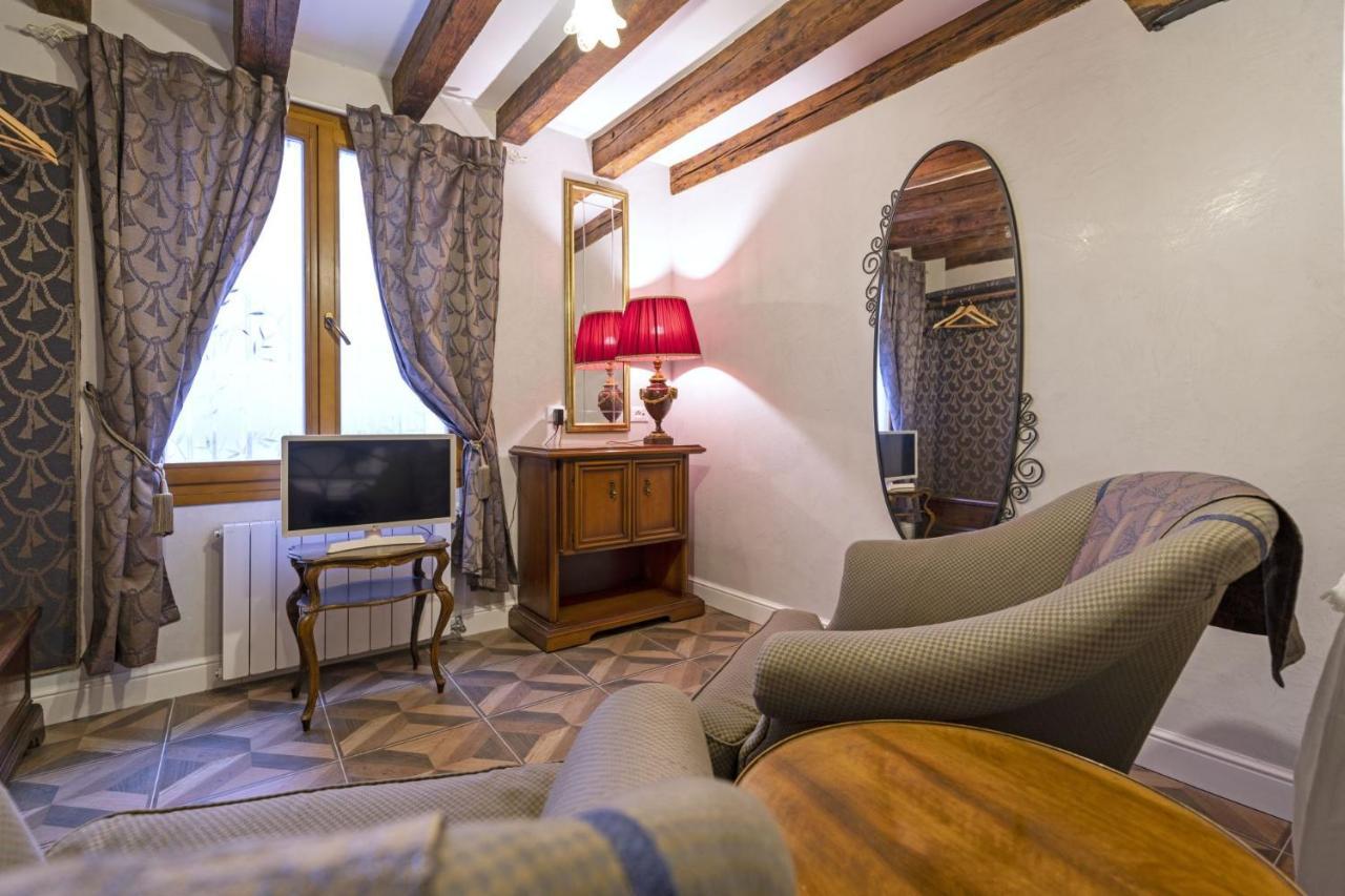 Il Nido Di San Stae Apartamento Veneza Exterior foto