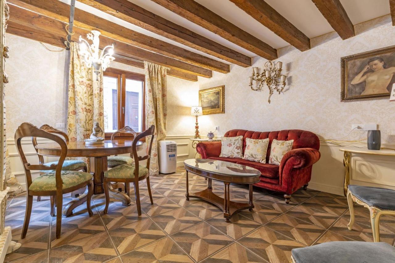 Il Nido Di San Stae Apartamento Veneza Exterior foto