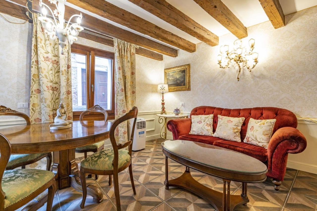 Il Nido Di San Stae Apartamento Veneza Exterior foto